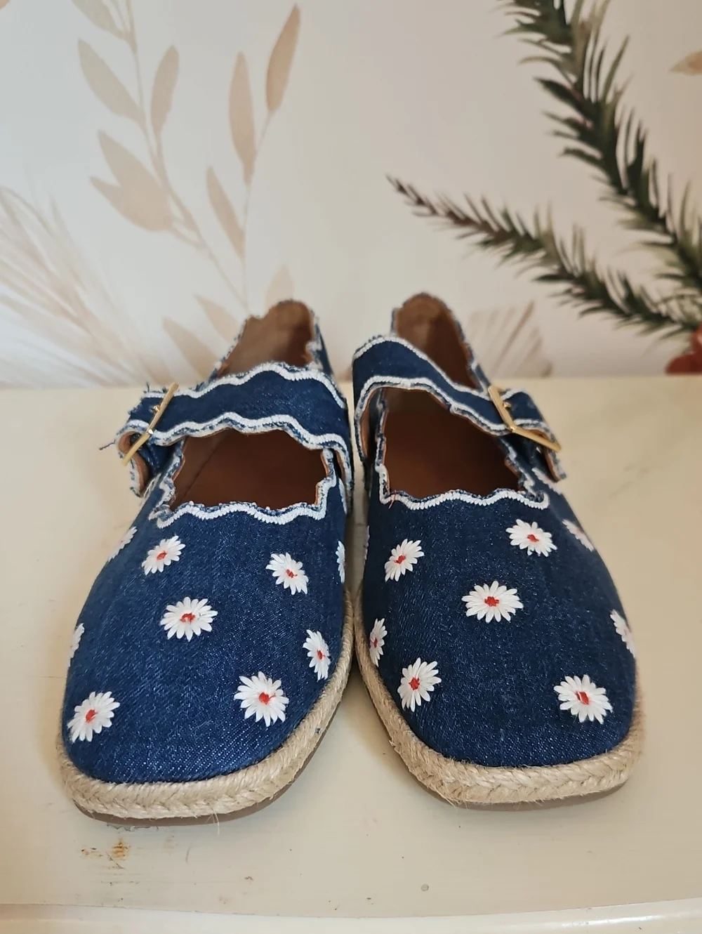 Maeve Denim Daisy Embroidered Espadrille Mary Jane Flats, NWT w/ Box, 38